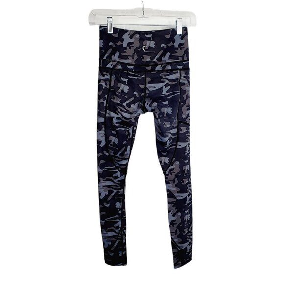 Zyia Active Gray Camo Light n Tight Leggings 2 - Picture 2 of 10